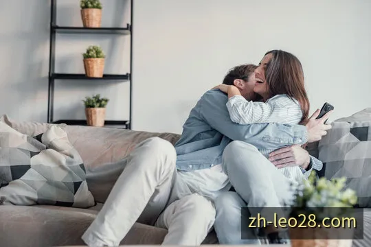 狮子28走势图表与和值分析大屏